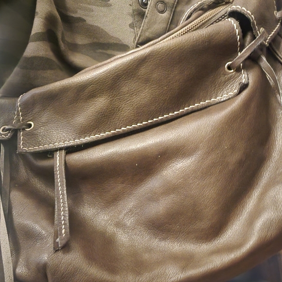 Sundance olive fringe purse - Picture 7 of 8